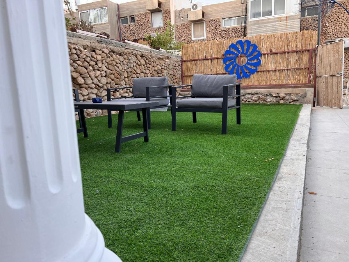 Ferienwohnung Kingdom Of The Dead Sea Crown Group Collection Neve Zohar Exterior foto