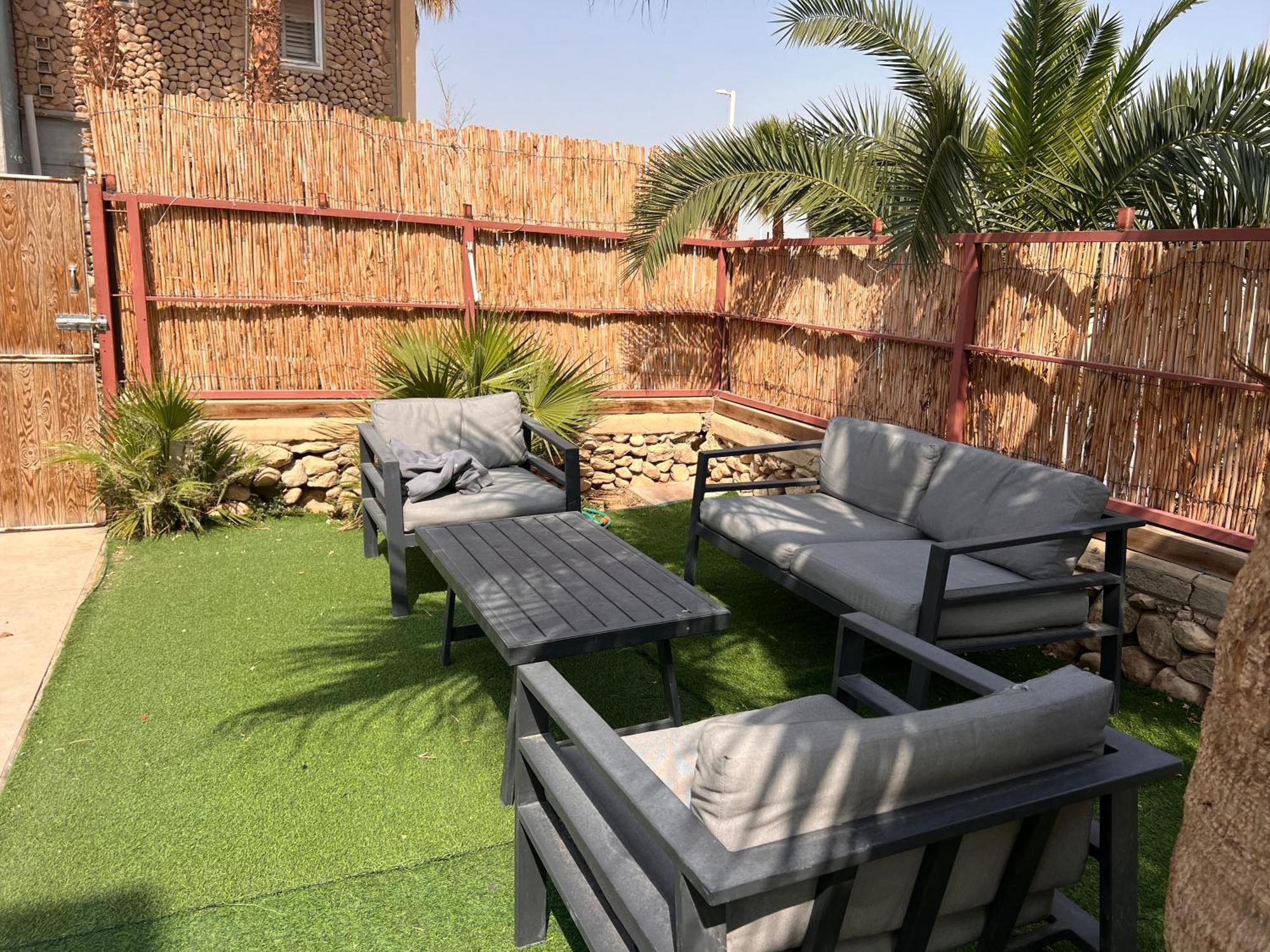 Ferienwohnung Kingdom Of The Dead Sea Crown Group Collection Neve Zohar Exterior foto